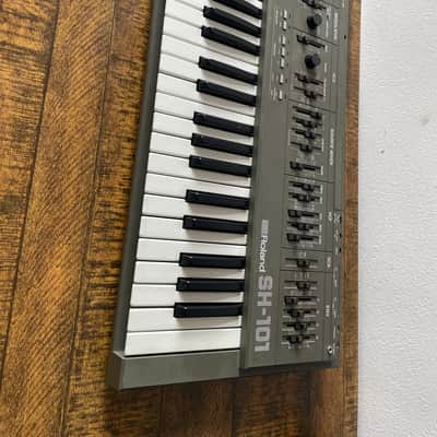 Roland SH 101 with Filter CV MOD image 2