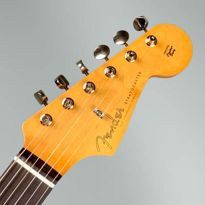 Fender Vintera II ‘60s Stratocaster 2023 - 3-Color Sunburst image 6