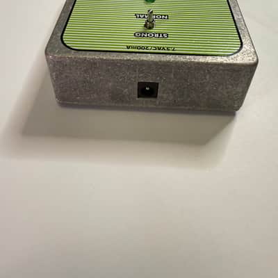 Electro-Harmonix Hum Debugger Hum Eliminator (Green / Black) – Very Good Condition | Owned & Tested by Mostly Music image 3