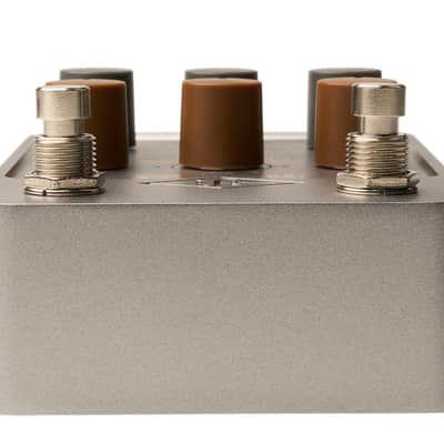 Universal Audio OX Stomp Dynamic Speaker Emulator Pedal [DEMO] image 3