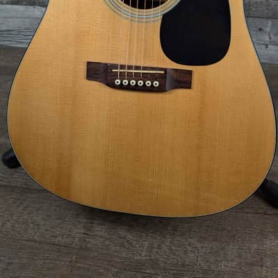 Martin DC-1E w/Case image 3
