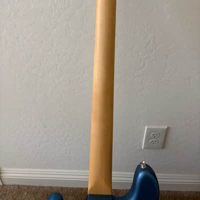 Fender American Performer Precision Bass with Maple Fretboard 2018 - Present Satin Lake Placid Blue image 4
