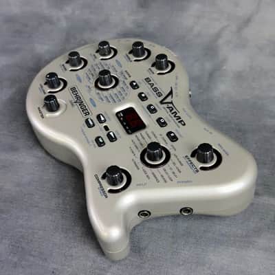 Behringer BASS V-AMP Multi-effects Pedal image 5