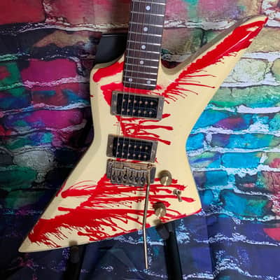Aria ZZ Custom 1984 - Blood Splatter image 4