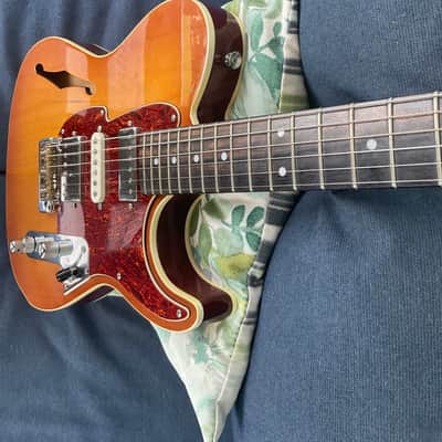 Fret-King Country Squire Semitone De Luxe Honeyburst Telecaster thinline type electric guitar image 17