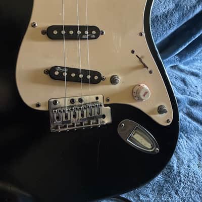 Peavey black guitar image 5