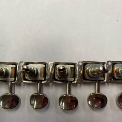 Ernie Ball Music Man Vintage tuners - Nickel image 4