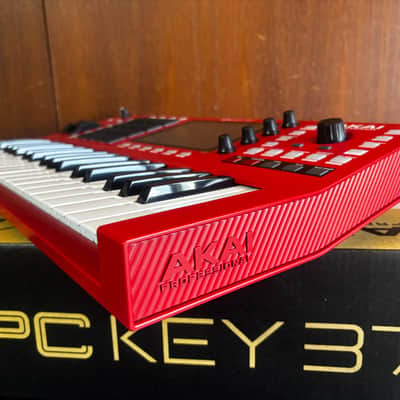 Akai Professional MPC Key 37 Standalone MPC Production Keyboard w/ box image 6