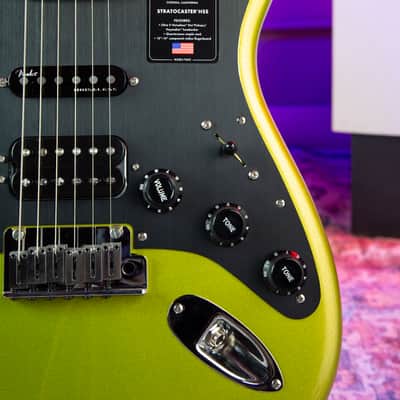 Fender American Ultra II Stratocaster HSS with Maple Fretboard 2024 - Solar Flare image 3