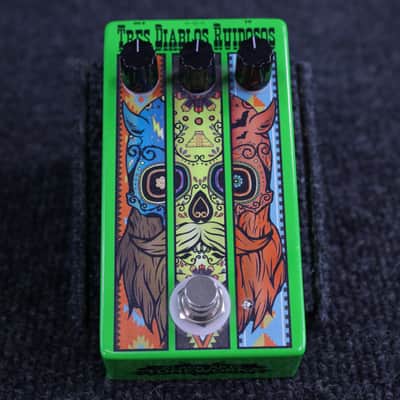 Black Arts Toneworks Tres Diablos Ruidosos Cascading Gainstage Overdrive 2010s - Green image 1