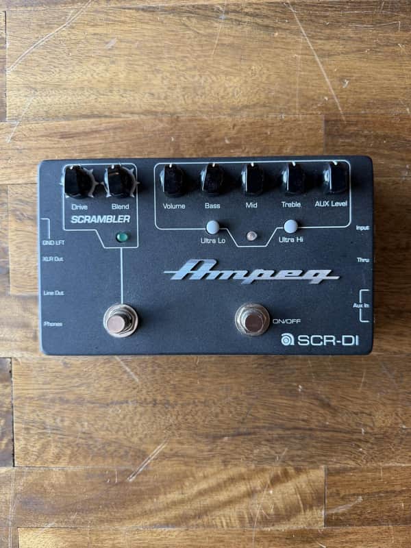 Ampeg SCR-DI