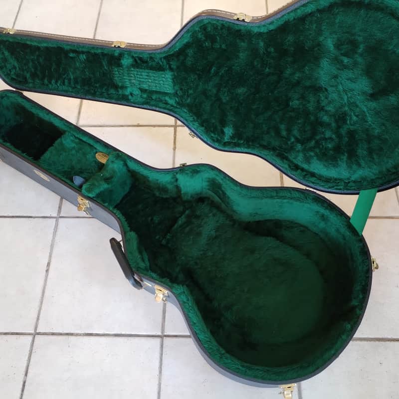 1990s Guild Guild / G&G Acoustic Guitars Case black