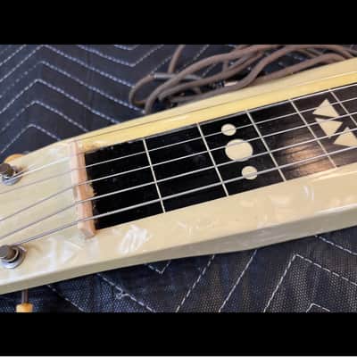Supro Comet Lapsteel 1950s w/Rowe Stringtone - Pearloid image 7