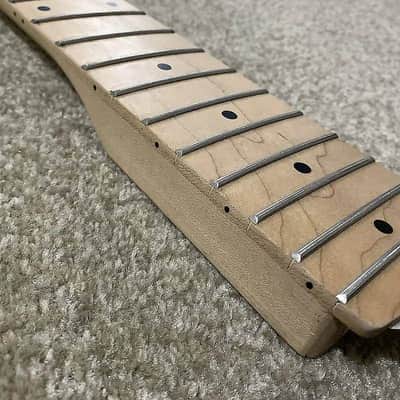 Harley Benton 5 String Bass Maple Wood Neck and 20 Frets Rosewood Fingerboard Fretboard image 6