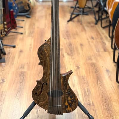 Stradi Symphony The Dorado Fretless 6 string image 2
