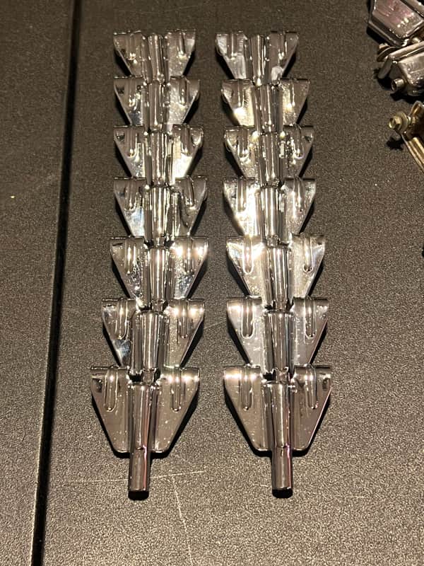 Vintage Rogers Bass Drum Claws (14) Chrome image 1