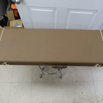 Fender Vintage Brown Tolex Deluxe Hard Side Case, w/ Gold Interior (USA) #2 image 4