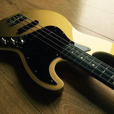 Very Rare Factory Shoreline Gold Fender Aerodyne Jazz Bass 2013 MIJ image 5