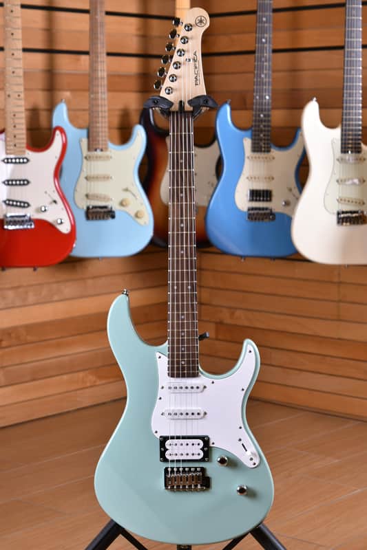 Yamaha Pacifica 112V Sonic Blue with Remote Lesson | Reverb