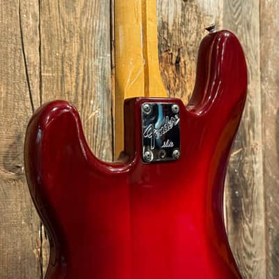 Fender Elite I Bass 1983 - Fretless Mod image 11