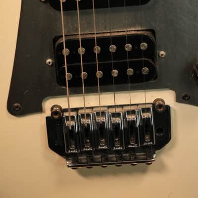 Ibanez GRG150DX-WH Gio with Rosewood Fretboard 2021 - Present - White image 7
