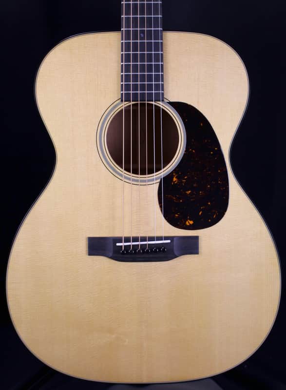 2025 Martin USA Standard Series Spruce Mahogany Acoustic Guitar 000-18 Natural w/Case image 1
