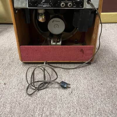 Fender Model 26 Deluxe Woody Vintage RARE Guitar Tube Amplifier Combo - Local Pickup Only image 3