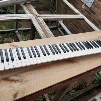 Akai  AX73 / MX73 Spare Keys