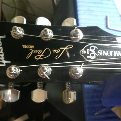 Gibson Adam Jones Signature Les Paul Standard 2022 - Present - Antique Silverburst image 17