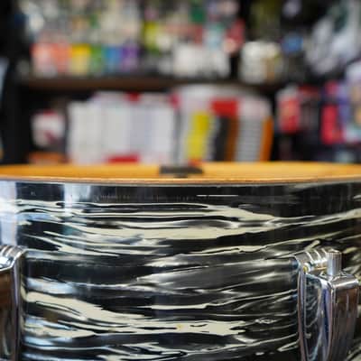 Vintage 1969 Ludwig USA 13" Maple Tom - Black Oyster Pearl + Keystone Badge | 9x13" image 4