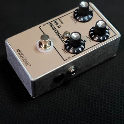 Mojo Gear Professional MkII Tone Bender Effect Pedalreplica with AC125 germanium transistors image 5