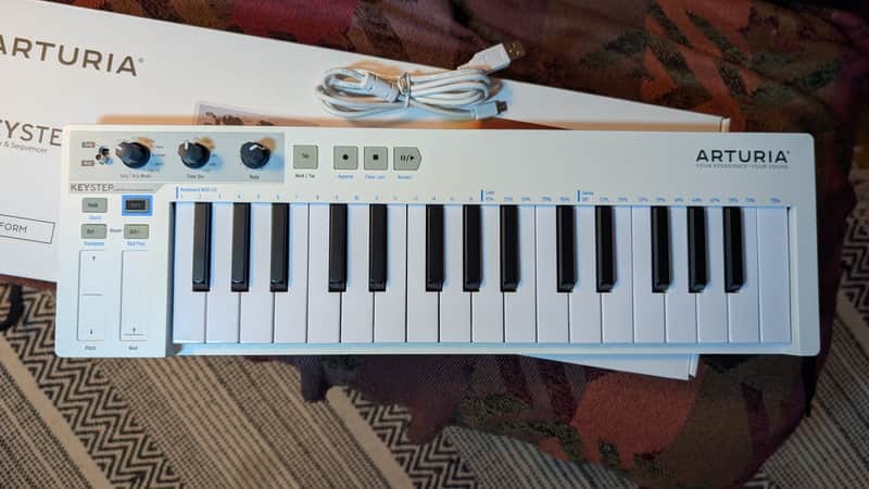Arturia KeyStep 32-Key MIDI Controller 2017 - 2025 - White image 1