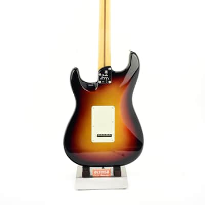 Fender American Ultra Stratocaster HSS 2022 Ultraburst image 17
