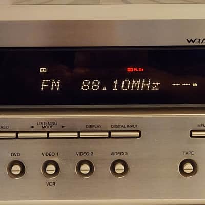 Onkyo ONKYO 6.1 CHANNEL AUDIO / VIDEO RECEIVER, MODEL HT-R520 polished silver 90s  - Polish silver image 2