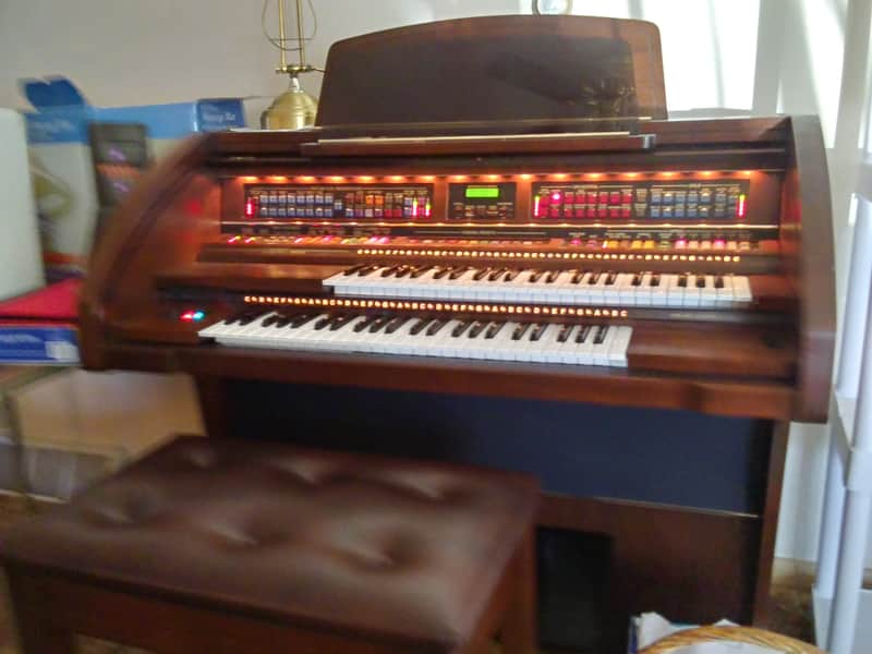 Lowrey Director Organ LC/35 image 1
