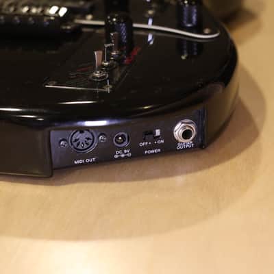 Casio MG-510 MIDI Guitar image 5