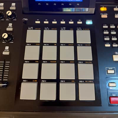 Akai MPC5000 - W/  DVD-CD Drive Excellent Condition! image 8