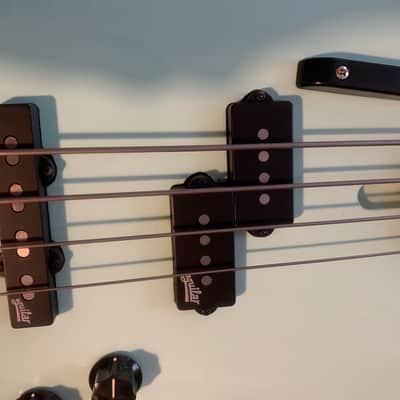 UPGRADED Sire Marcus Miller U5 Short Scale Mint Finish image 4