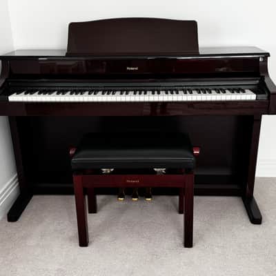 Roland KR-575 intelligent digital Piano- excellent condition image 9