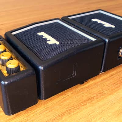 Marshall MS-4 Micro Stack Combo Amplifier – Portable Marshall Tone Anywhere! Runs on Batteries or Adapter! image 3