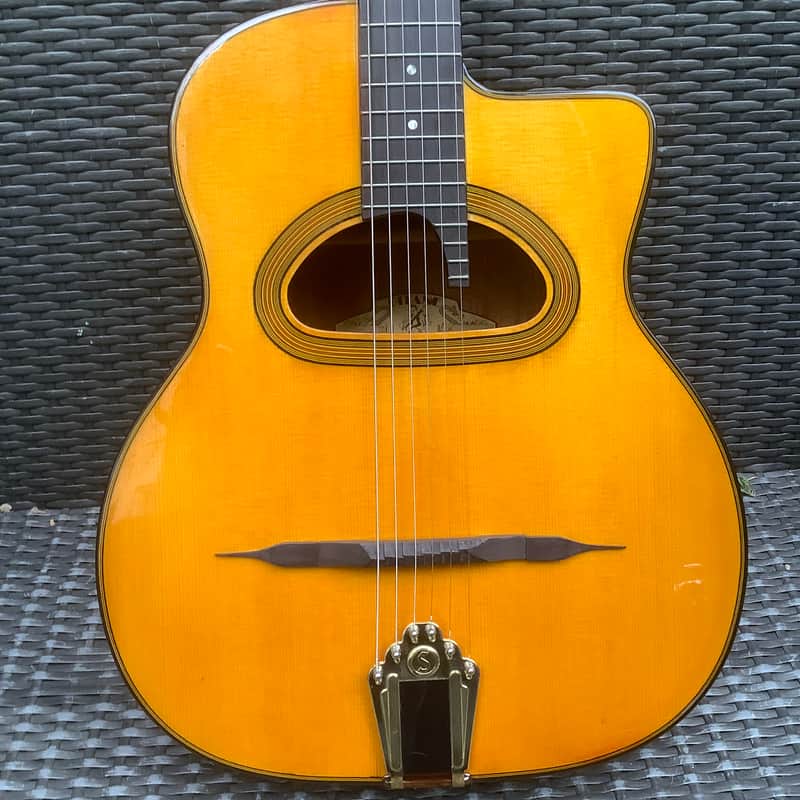 Saga Gitane D 500 / gypsy selmer style guitar / D hole / Django