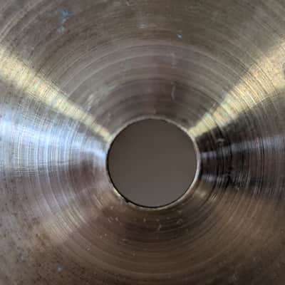 Zildjian 16" A Series Medium Thin Crash Cymbal 1982 - 2012 - Traditional image 7