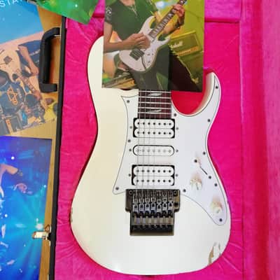 Steve Vai stage played Ibanez Universe UV7PWH image 6