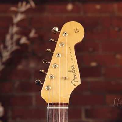 1993 Fender Japan ST-62G Stratocaster – Fujigen Era – Gold Hardware in 3-Tone Sunburst! image 6