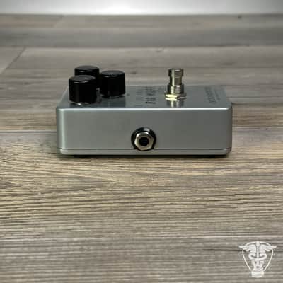 Electro-Harmonix Triangle Big Muff Pi (Authorized Dealer) image 3