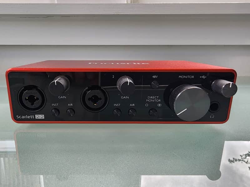 Focusrite Scarlett 2i2 3rd Gen USB Audio Interface 2019 - Present - Red / Black image 1
