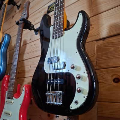 EKO PJ-300 Bass - Black image 7
