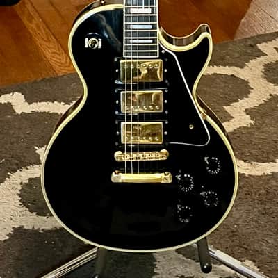 1989 Gibson Les Paul Custom 35th Anniversary Black and Gold Triple Pickup! 1989 - Gloss Black and Gold Accents image 6