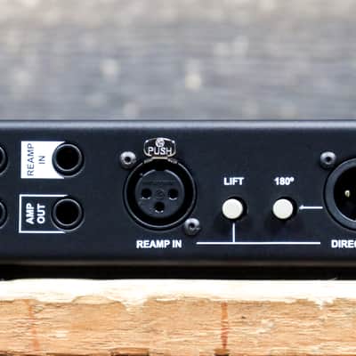 Radial Engineering Reamp Station DI x JCR Studio Reamper & Active Direct Box image 6