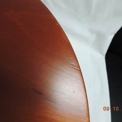 2011 Gibson 60's Tribute Les Paul Studio Electric Guitar (P90 Pick ups) w/ gig bag. Honeyburst image 7